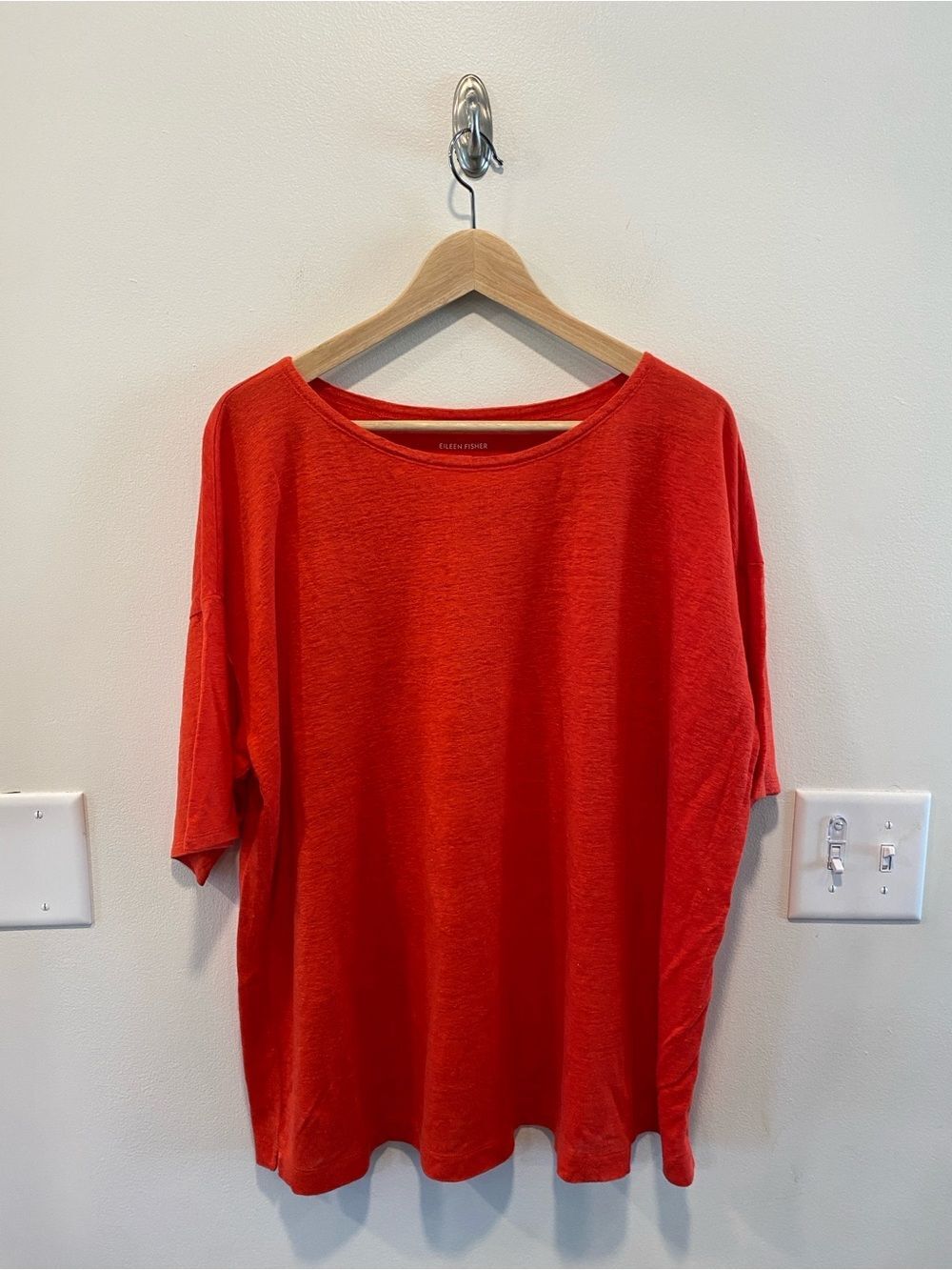 Eileen Fischer Organic Linen Jersey Crew Neck Tee Shirt 100% linen red sz medium